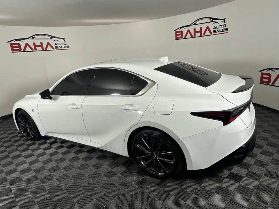 2022 Lexus IS 3rd Gen - Image 5 of 21
