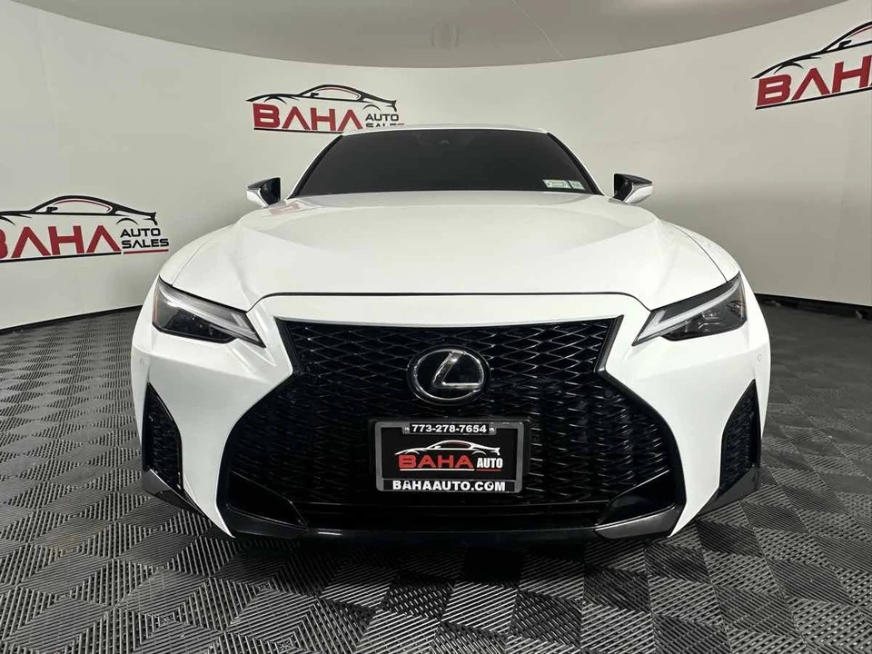 2022 Lexus IS 3rd Gen - Image 14 of 21