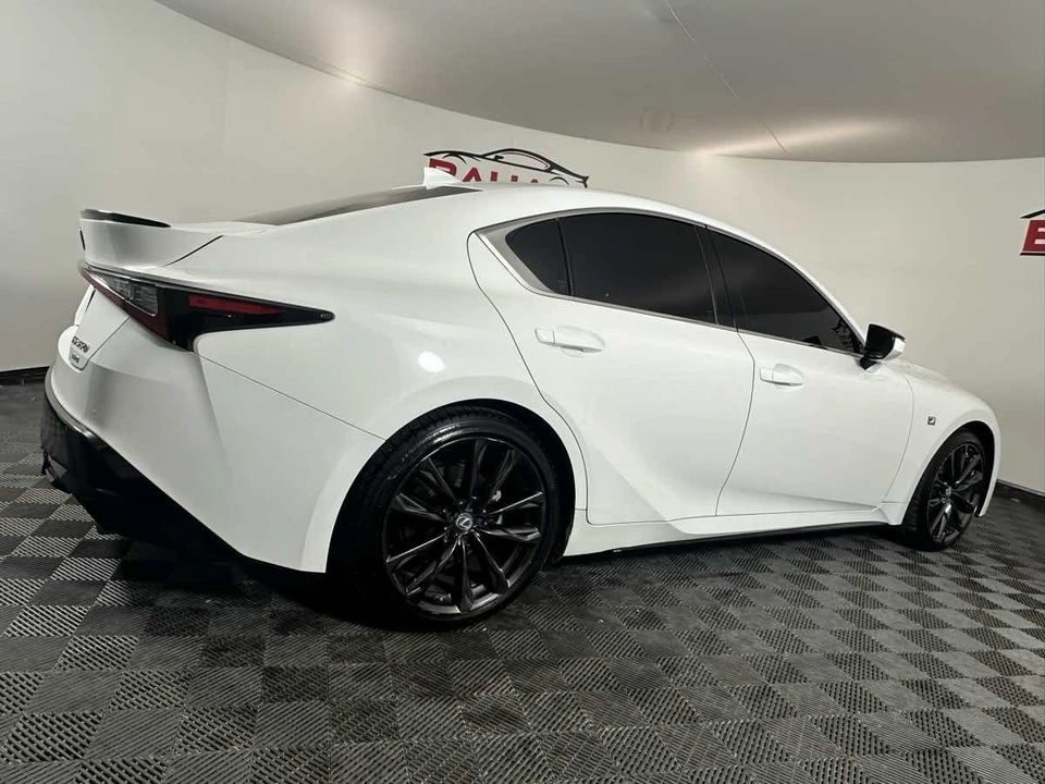 2022 Lexus IS 3rd Gen - Image 9 of 21