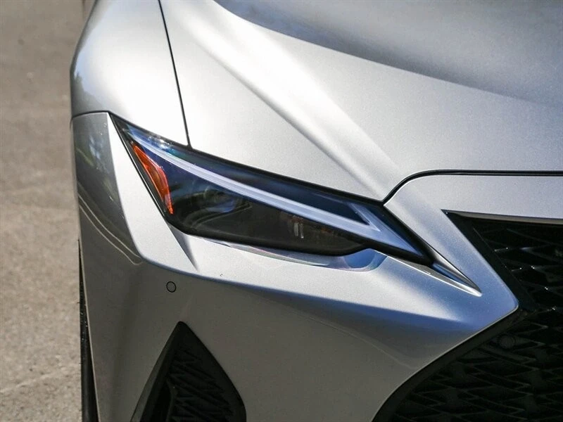 2022 Lexus IS 3rd Gen - Image 10 of 21