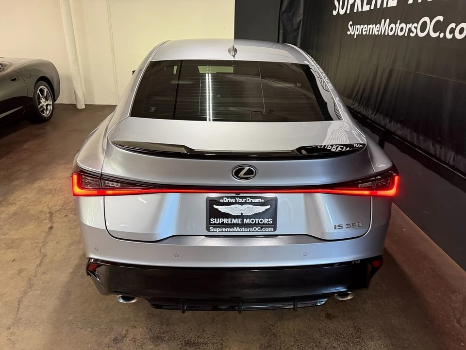 2022 Lexus IS 3rd Gen - Image 7 of 12
