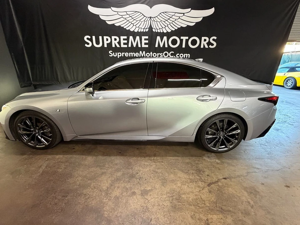 2022 Lexus IS 3rd Gen - Image 5 of 12