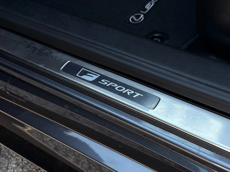 2022 Lexus IS 3rd Gen - Image 9 of 21