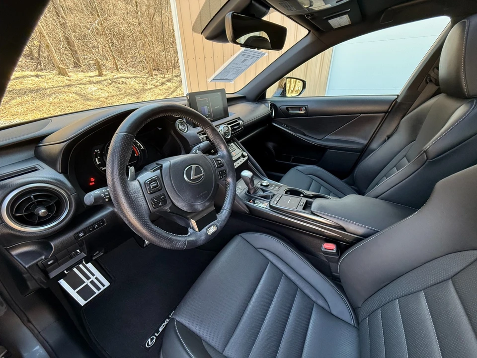 2022 Lexus IS 3rd Gen - Image 8 of 21