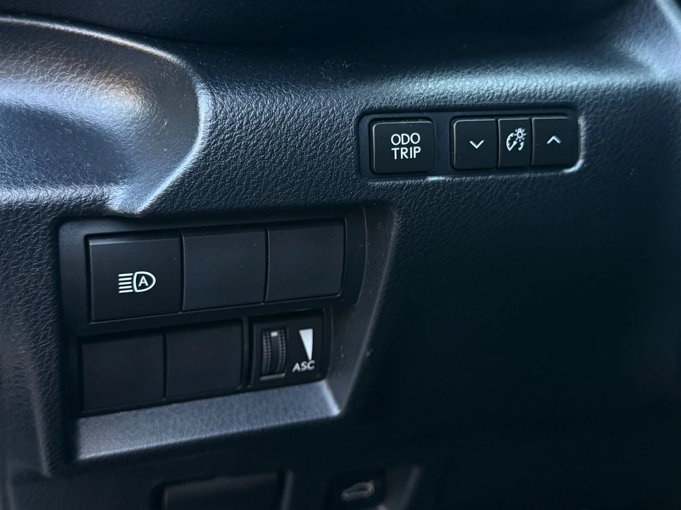 2022 Lexus IS 3rd Gen - Image 14 of 21