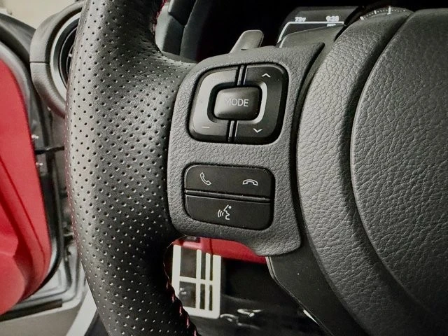 2022 Lexus IS 3rd Gen - Image 27 of 31