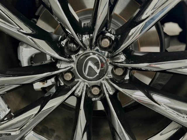 2022 Lexus IS 3rd Gen - Image 17 of 31