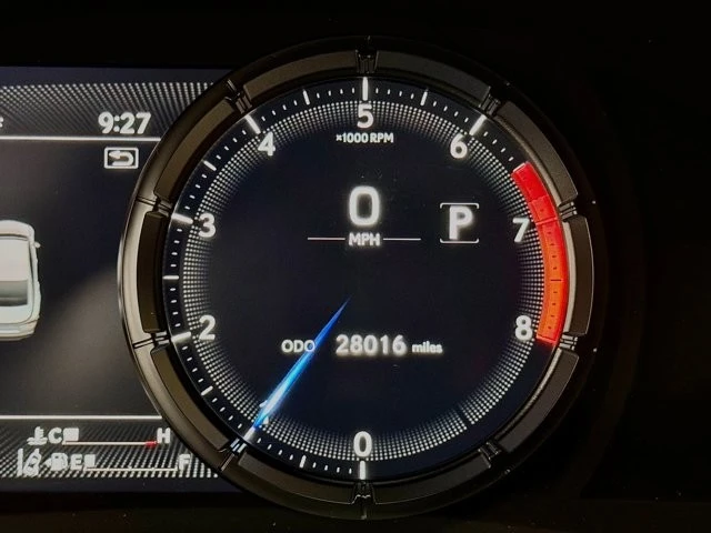 2022 Lexus IS 3rd Gen - Image 25 of 31
