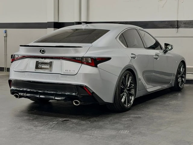 2022 Lexus IS 3rd Gen - Image 12 of 21