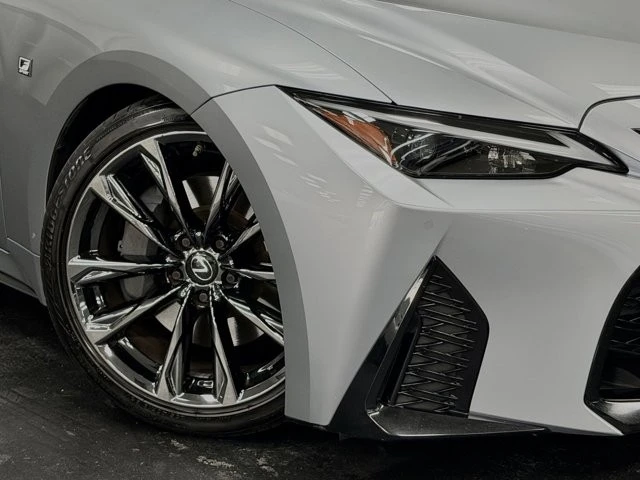 2022 Lexus IS 3rd Gen - Image 4 of 21