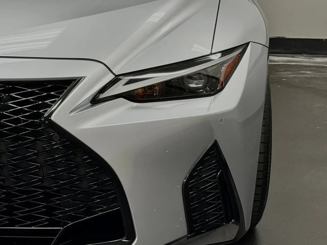2022 Lexus IS 3rd Gen - Image 8 of 31