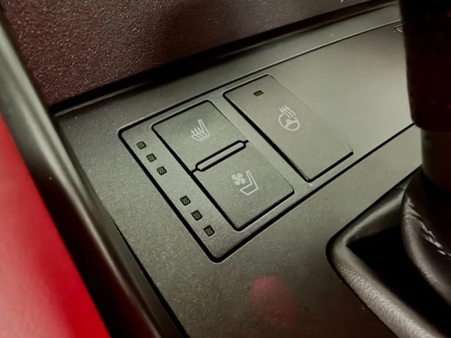 2022 Lexus IS 3rd Gen - Image 31 of 31