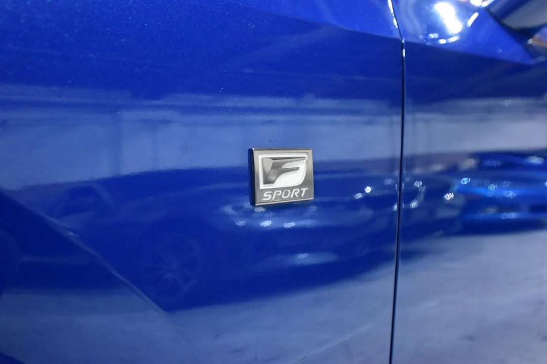 2022 Lexus IS 3rd Gen - Image 4 of 31