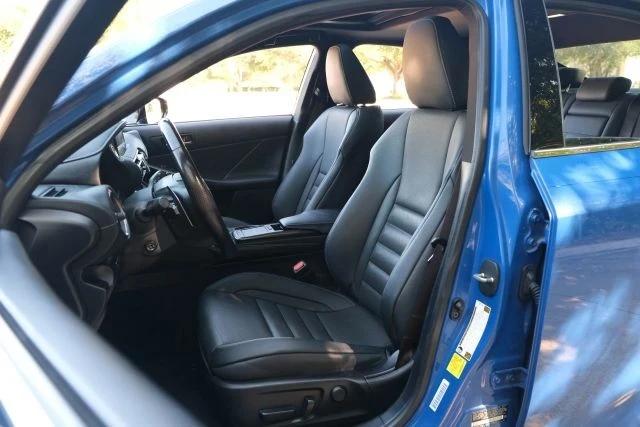 2022 Lexus IS 3rd Gen - Image 20 of 21