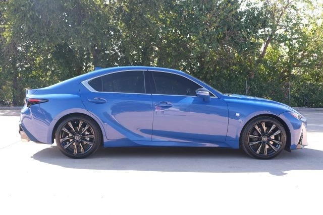 2022 Lexus IS 3rd Gen - Image 10 of 21