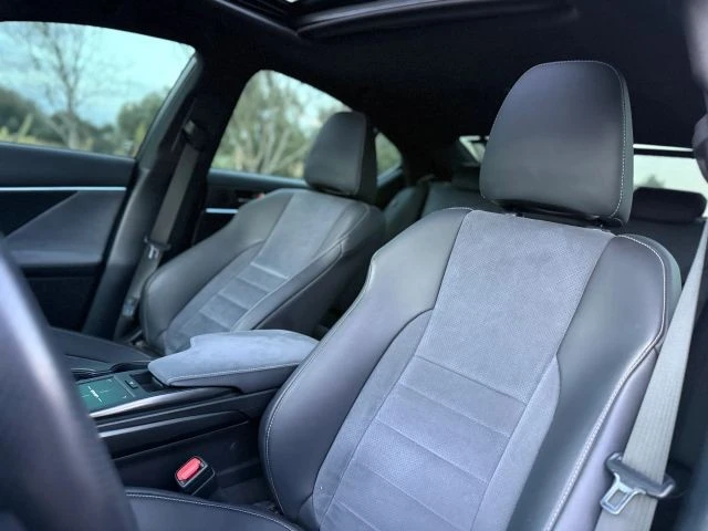 2022 Lexus IS 3rd Gen - Image 16 of 21