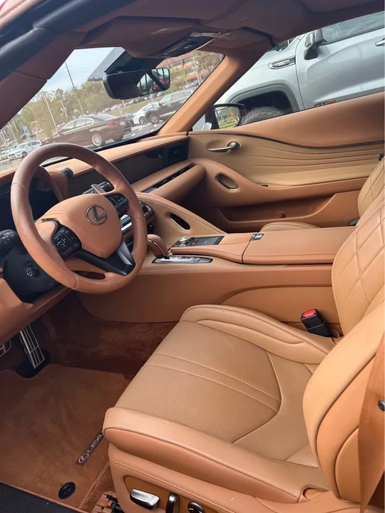 2022 Lexus LC - Image 3 of 4