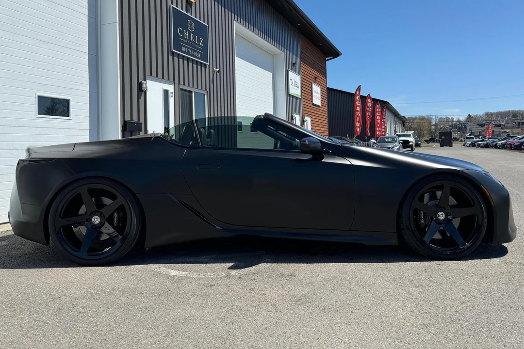 2022 Lexus LC - Image 26 of 31