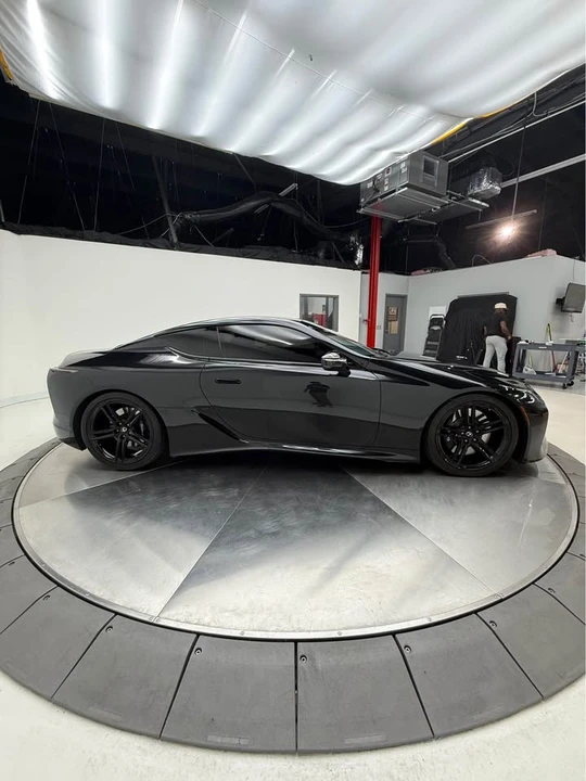 2022 Lexus LC - Image 4 of 12