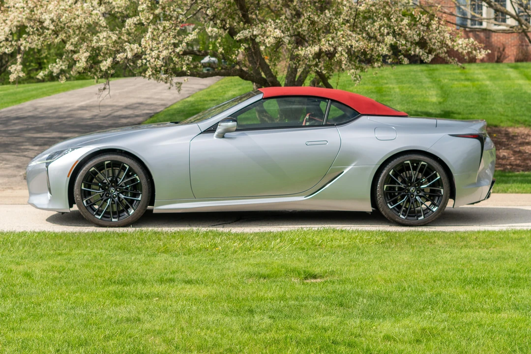 2022 Lexus LC - Image 3 of 31