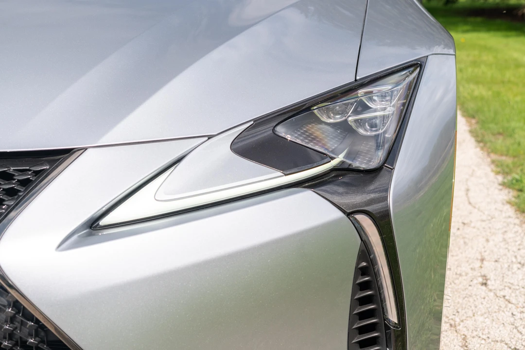 2022 Lexus LC - Image 25 of 31