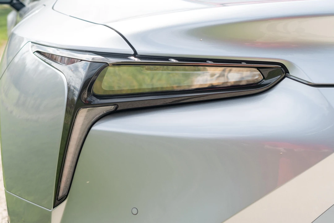 2022 Lexus LC - Image 31 of 31