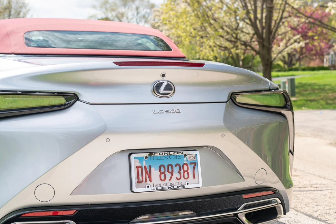 2022 Lexus LC - Image 30 of 31