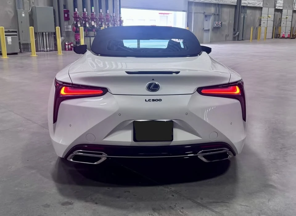 2022 Lexus LC - Image 4 of 14