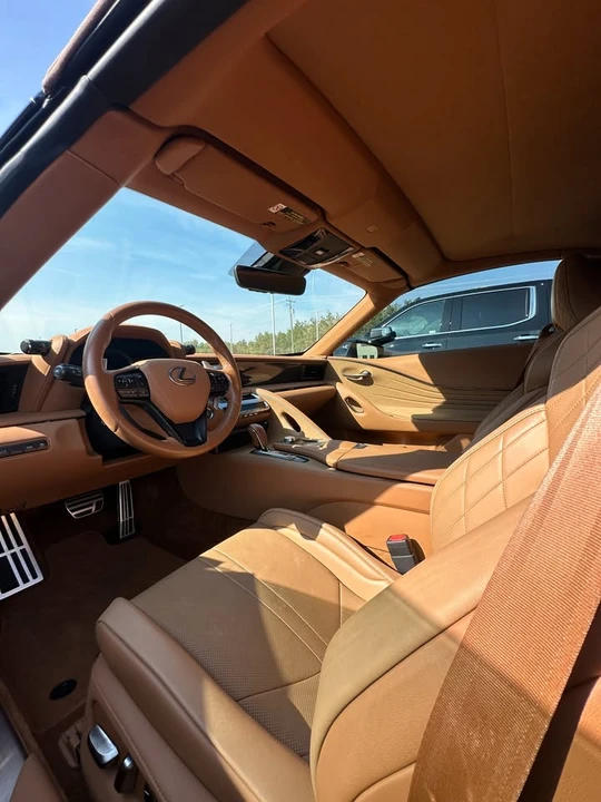 2022 Lexus LC - Image 7 of 13