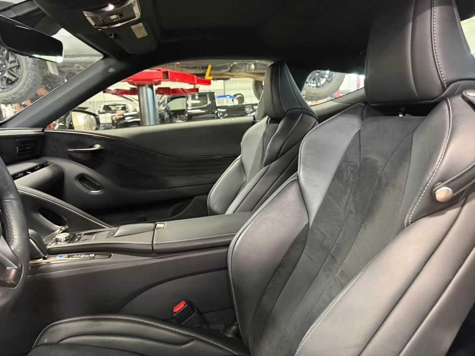 2022 Lexus LC - Image 4 of 15