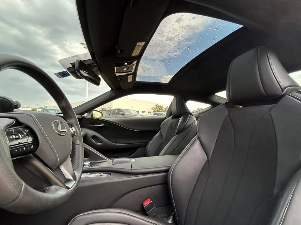 2022 Lexus LC - Image 11 of 11