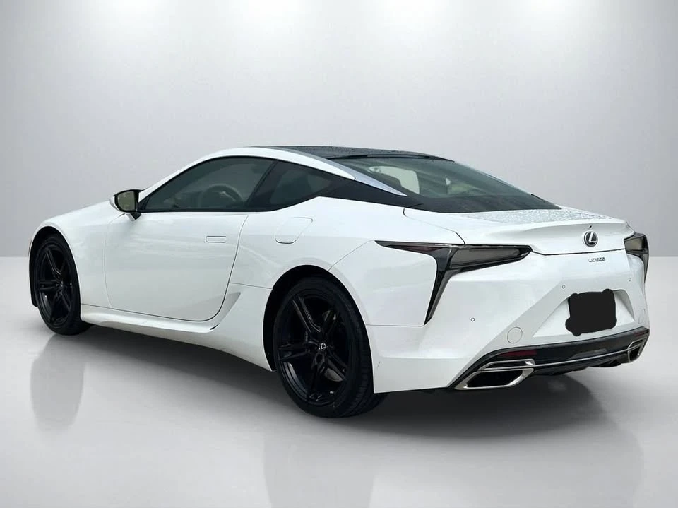2022 Lexus LC - Image 4 of 11