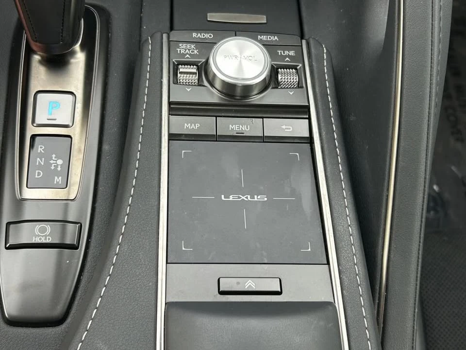 2022 Lexus LC - Image 9 of 11