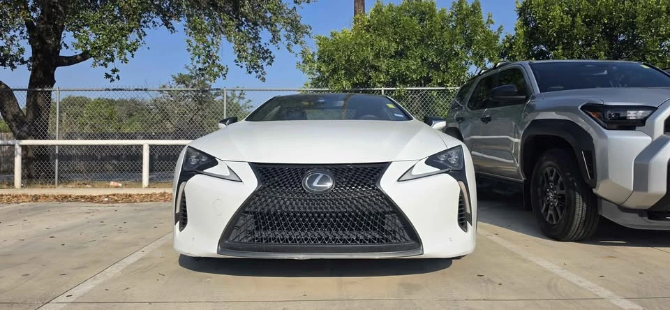 2022 Lexus LC - Image 2 of 13