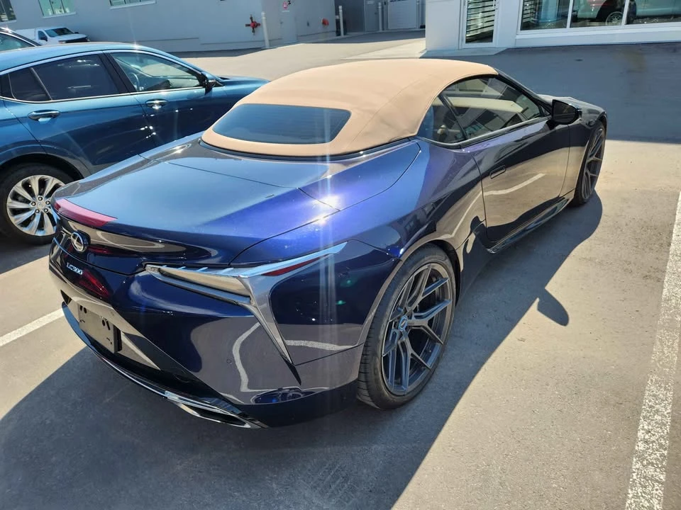 2022 Lexus LC - Image 5 of 9