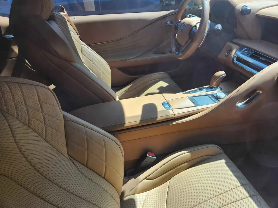 2022 Lexus LC - Image 9 of 9