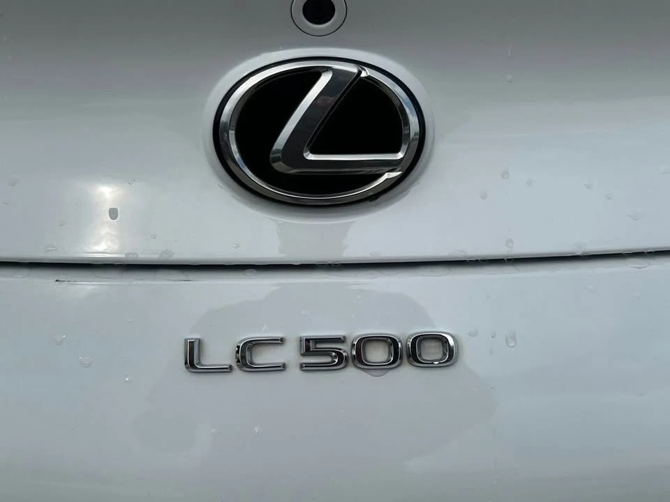 2022 Lexus LC - Image 12 of 20