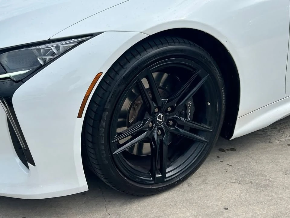 2022 Lexus LC - Image 8 of 20