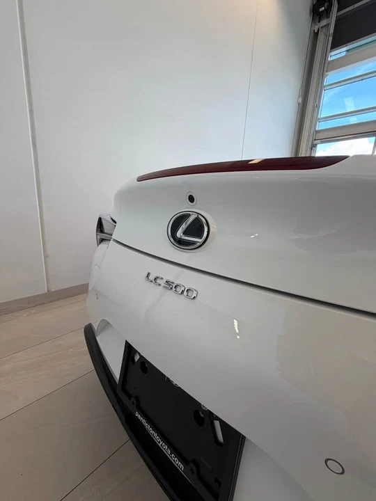 2022 Lexus LC - Image 14 of 14
