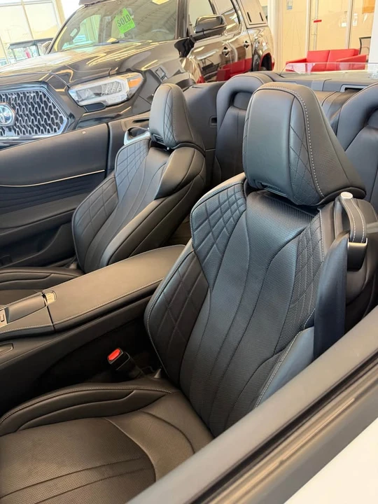 2022 Lexus LC - Image 9 of 13