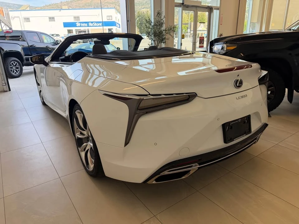 2022 Lexus LC - Image 5 of 13