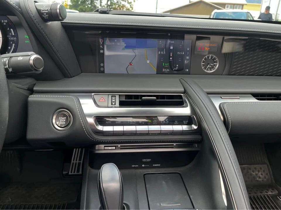 2022 Lexus LC - Image 7 of 15