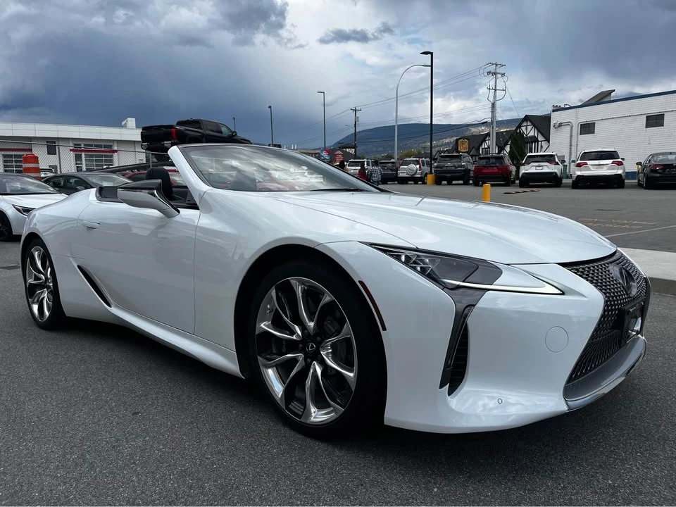 2022 Lexus LC - Image 2 of 15