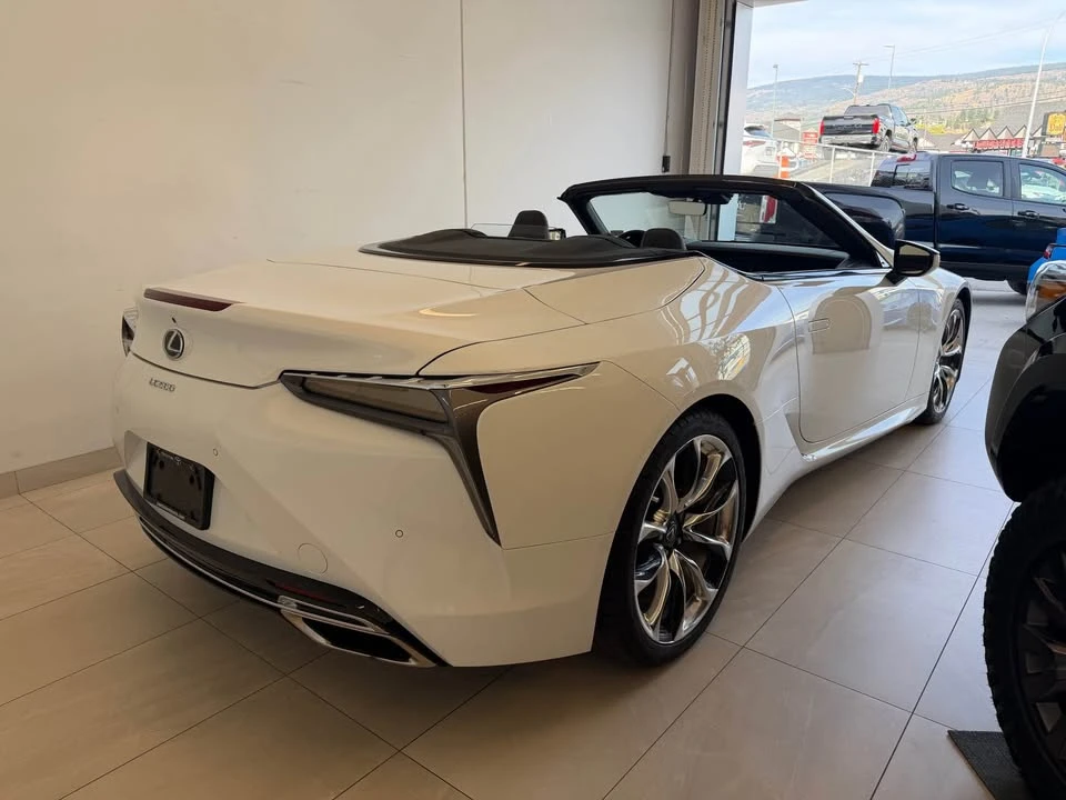 2022 Lexus LC - Image 6 of 13