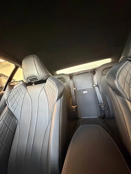 2022 Lexus LC - Image 8 of 14