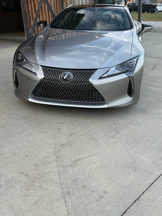 2022 Lexus LC - Image 14 of 21