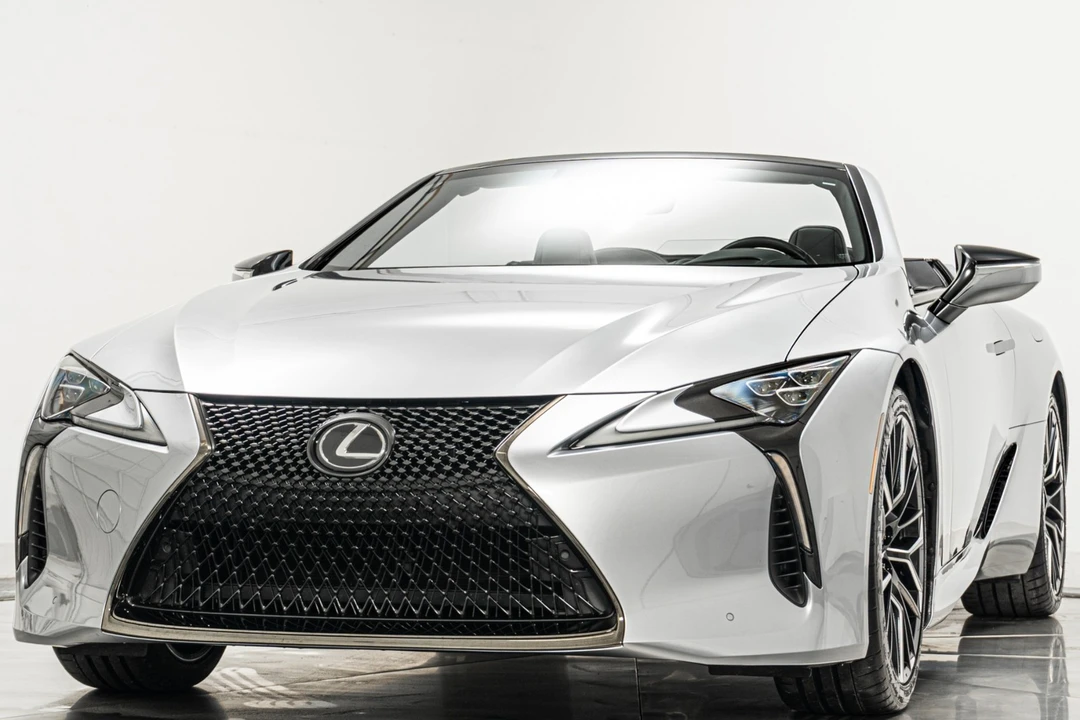2022 Lexus LC - Image 5 of 21