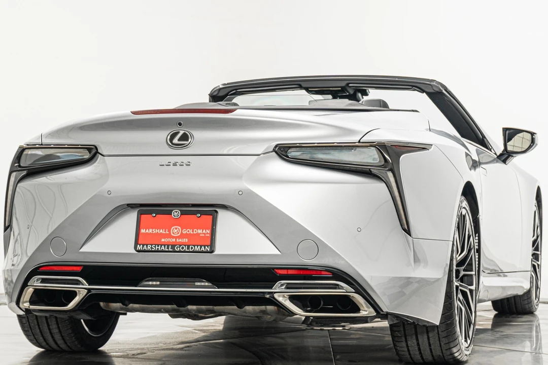 2022 Lexus LC - Image 9 of 21