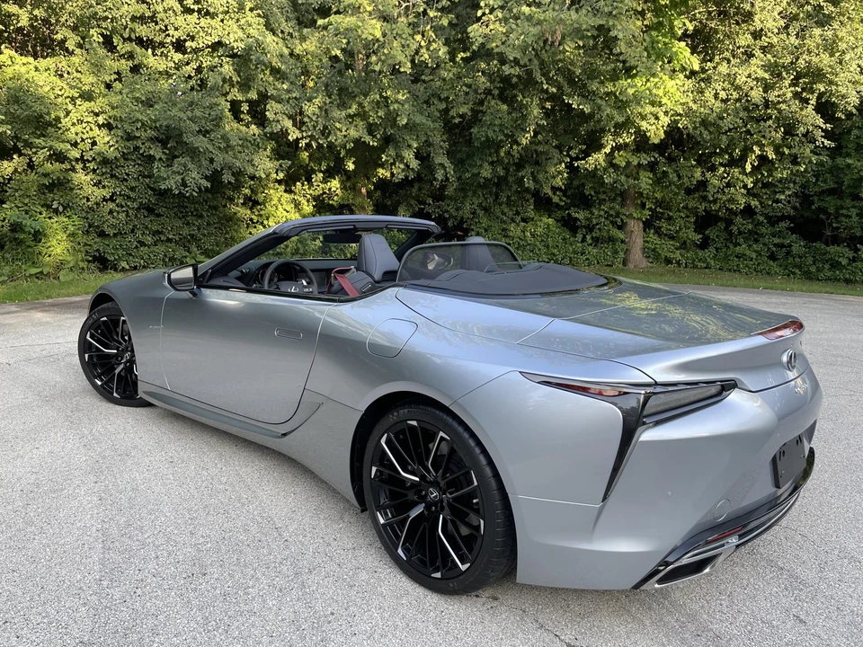 2022 Lexus LC - Image 6 of 31