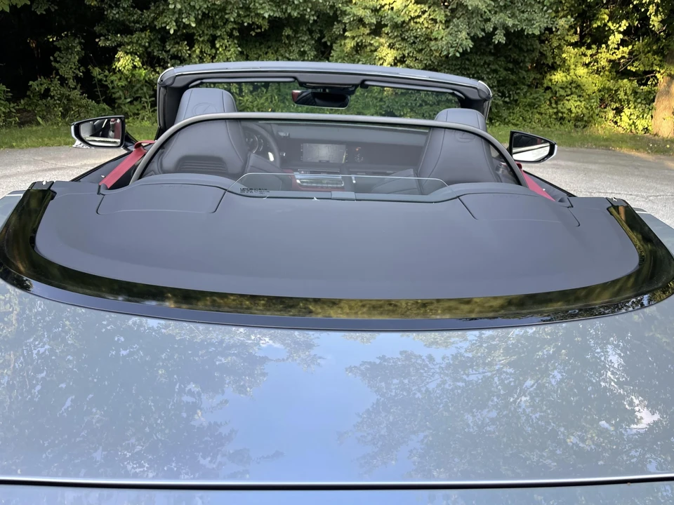 2022 Lexus LC - Image 28 of 31